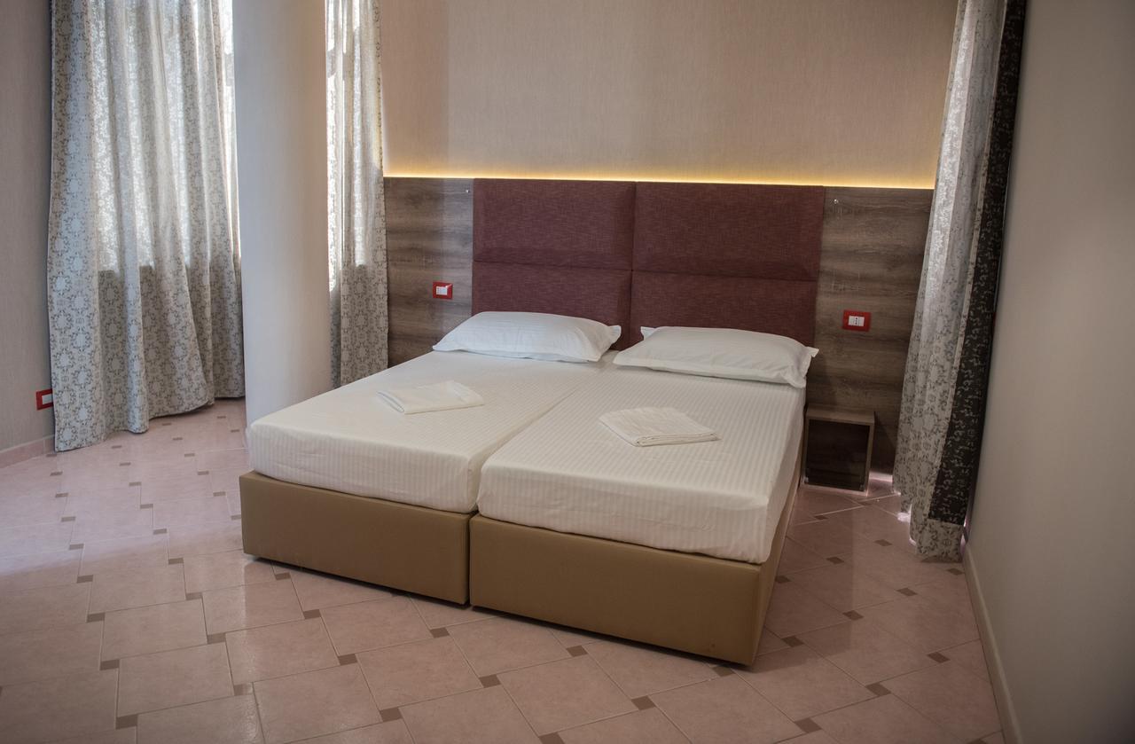 Inn Hotel Škalngur Zewnętrze zdjęcie